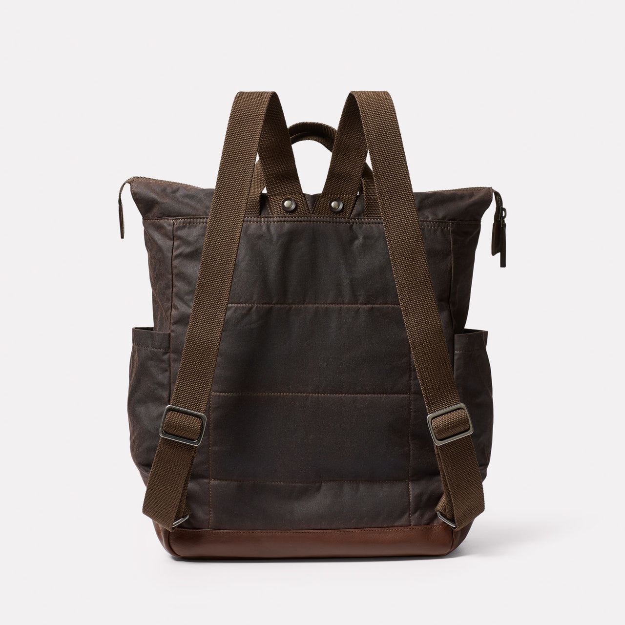 Fin Waxed Cotton Backpack in Bog