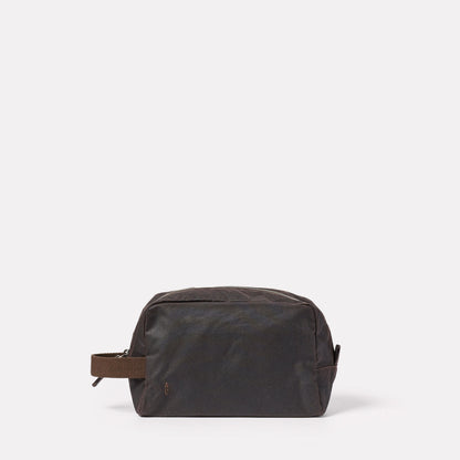 Simon Waxed Cotton Washbag in Bog