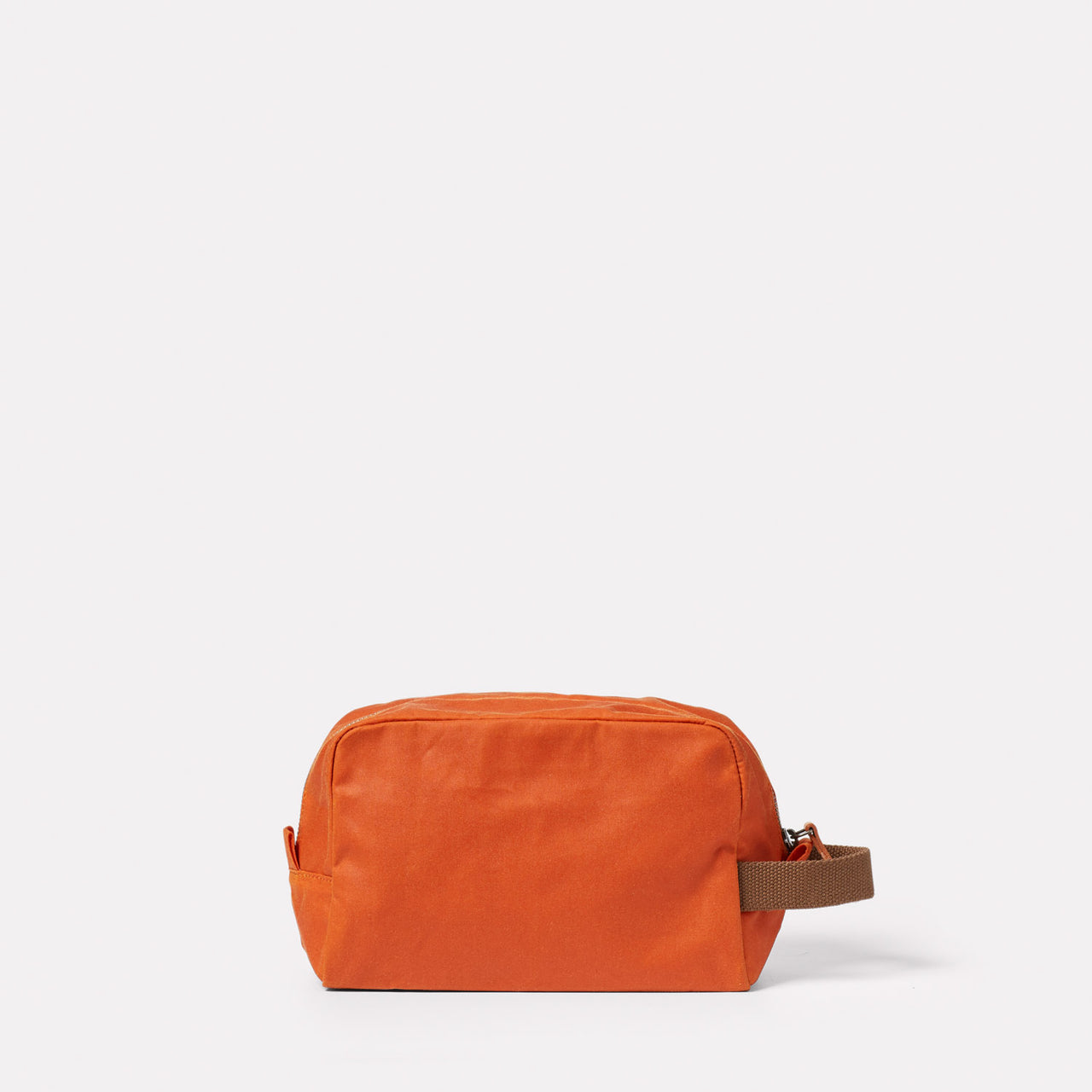 Simon Waxed Cotton Washbag in Burnt