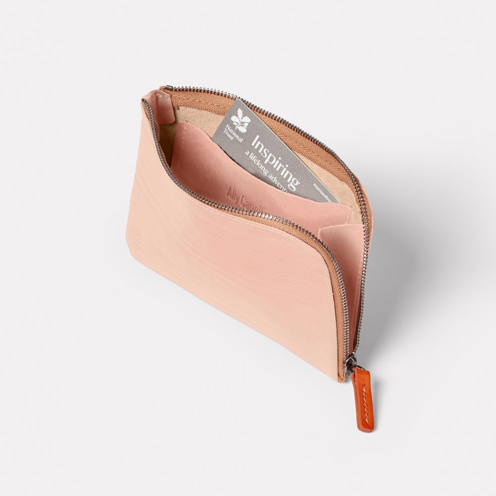 Hocker Medium Leather Purse in Light Pink | Ally Capellino