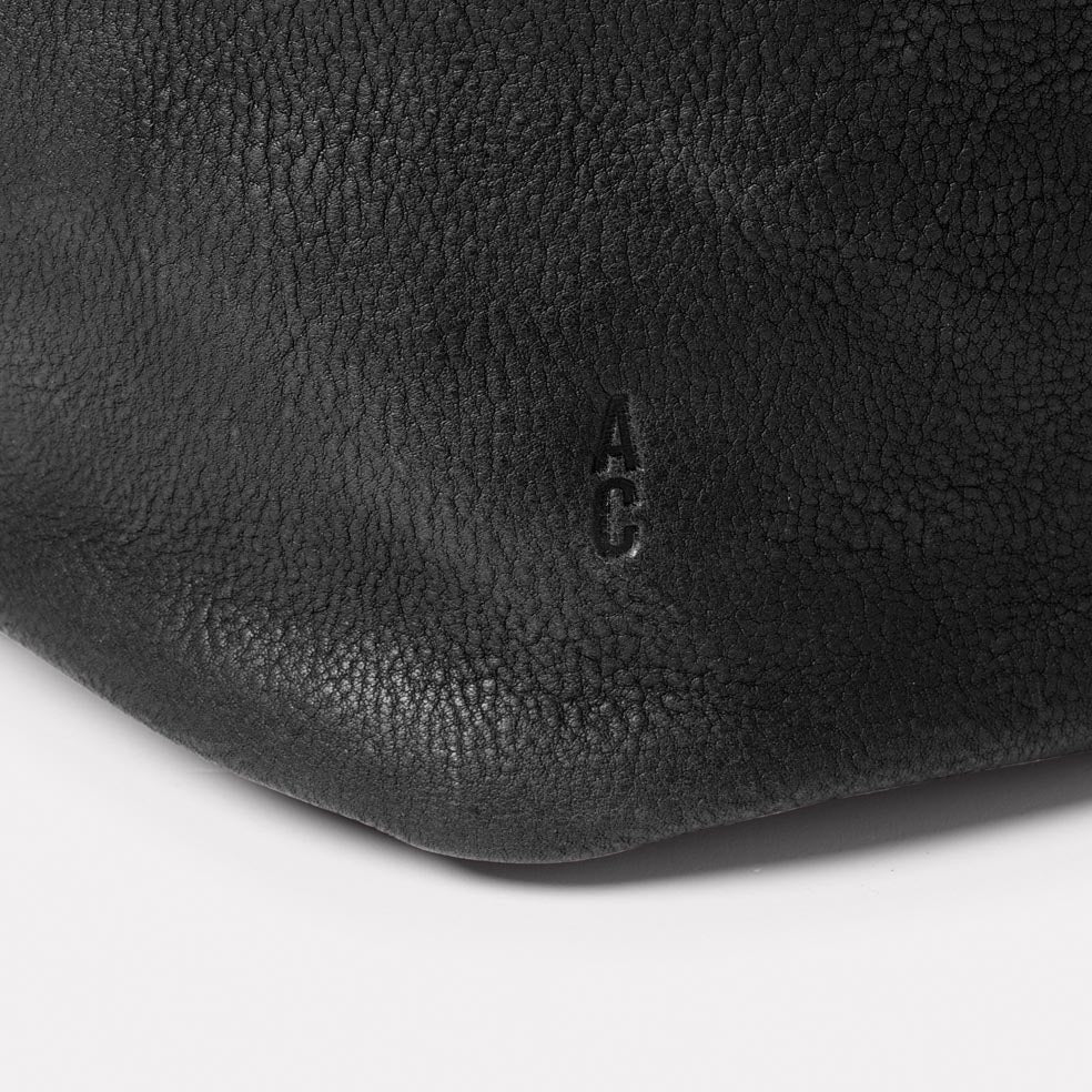 Lloyd Calvert Leather Bucket Bag in Dark Skies Detail